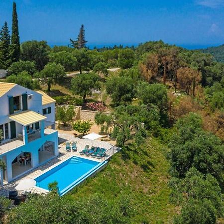 Villa Eleonas Strongyli  Экстерьер фото