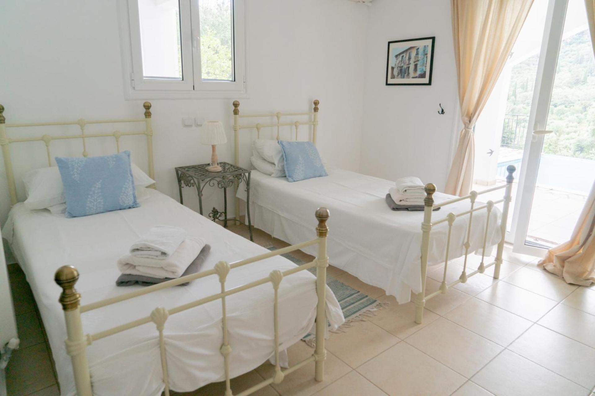 Villa Eleonas Strongyli  Экстерьер фото
